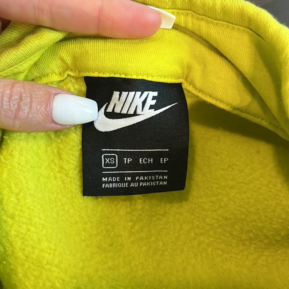 ⚜️ Nike neon yellow tunic half zip sweatshirt XS - Picture 3 of 4